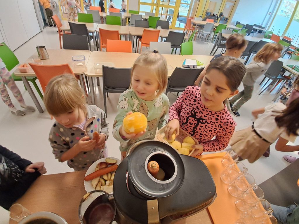 Smacznie i zdrowo w klasie 1a