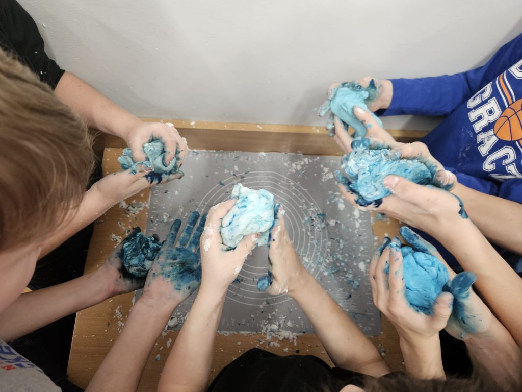 Andrzejki w klasie 2B