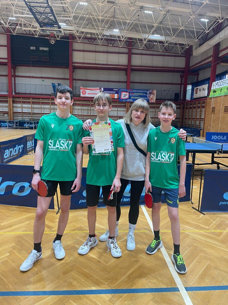 Nasza młodzieżowa reprezentacja chłopców zajęła IV miejsce w tenisie stołowym w powiecie wrocławskim