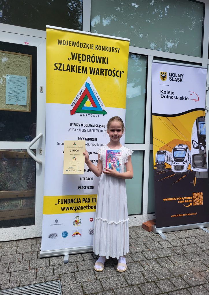 Nasza młoda laureatka w konkursie plastycznym